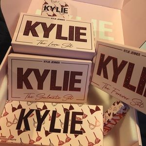 Kylie cosmetics entire valentines collection